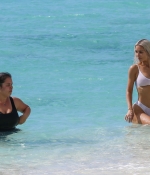 Access_Kardashian068.jpg