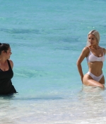 Access_Kardashian071.jpg