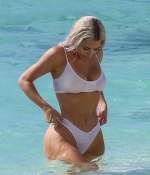 Access_Kardashian073.jpg