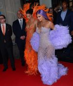Access_Kardashian_03.jpg