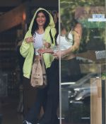 Access_Kardashian_01.jpg