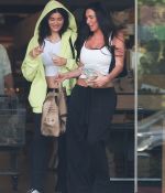 Access_Kardashian_04.jpg