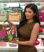 Access_Kardashian_07.png