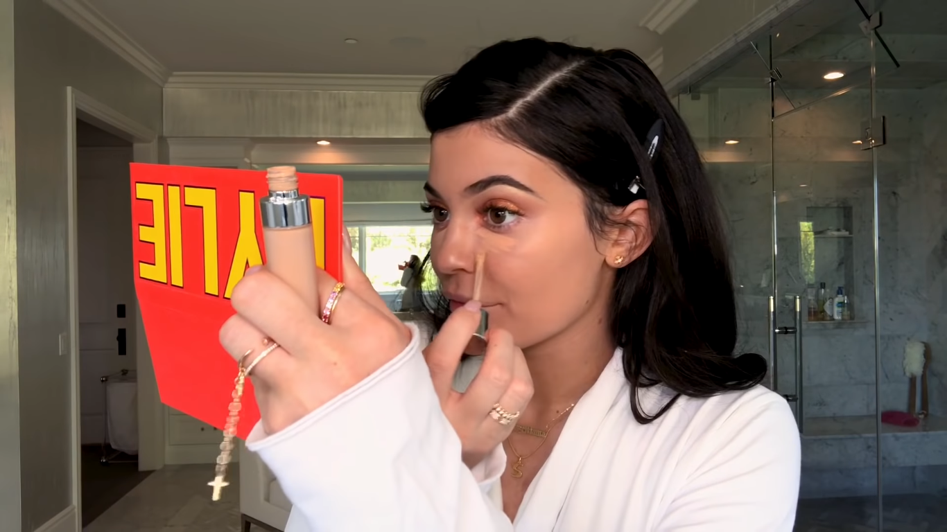Access_Kardashian_012.png