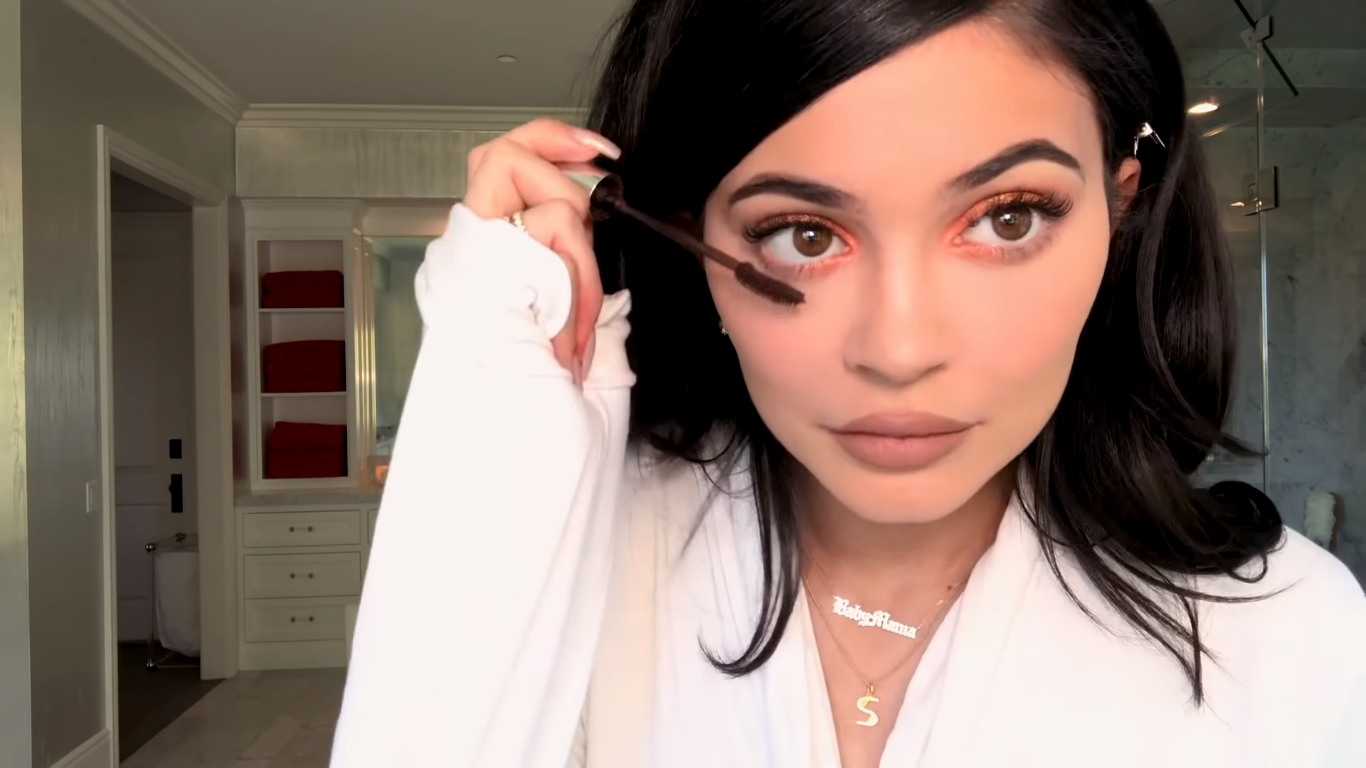 Access_Kardashian_017.png