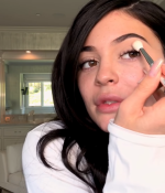 Access_Kardashian_04.png