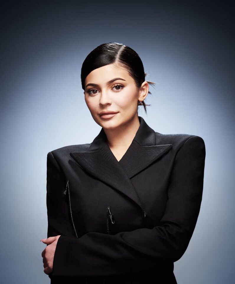 Access_Kardashian_02.jpg