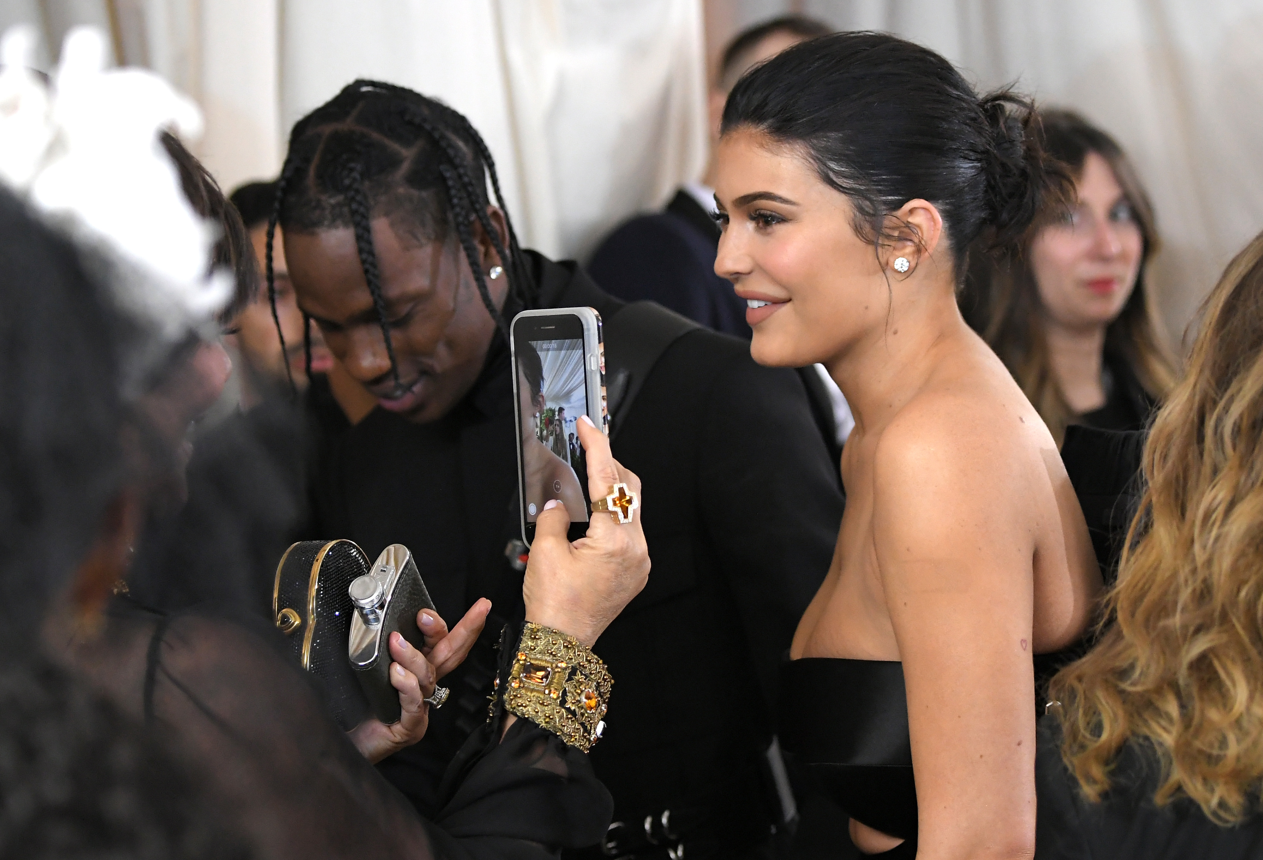 Access_Kardashian_08.jpg