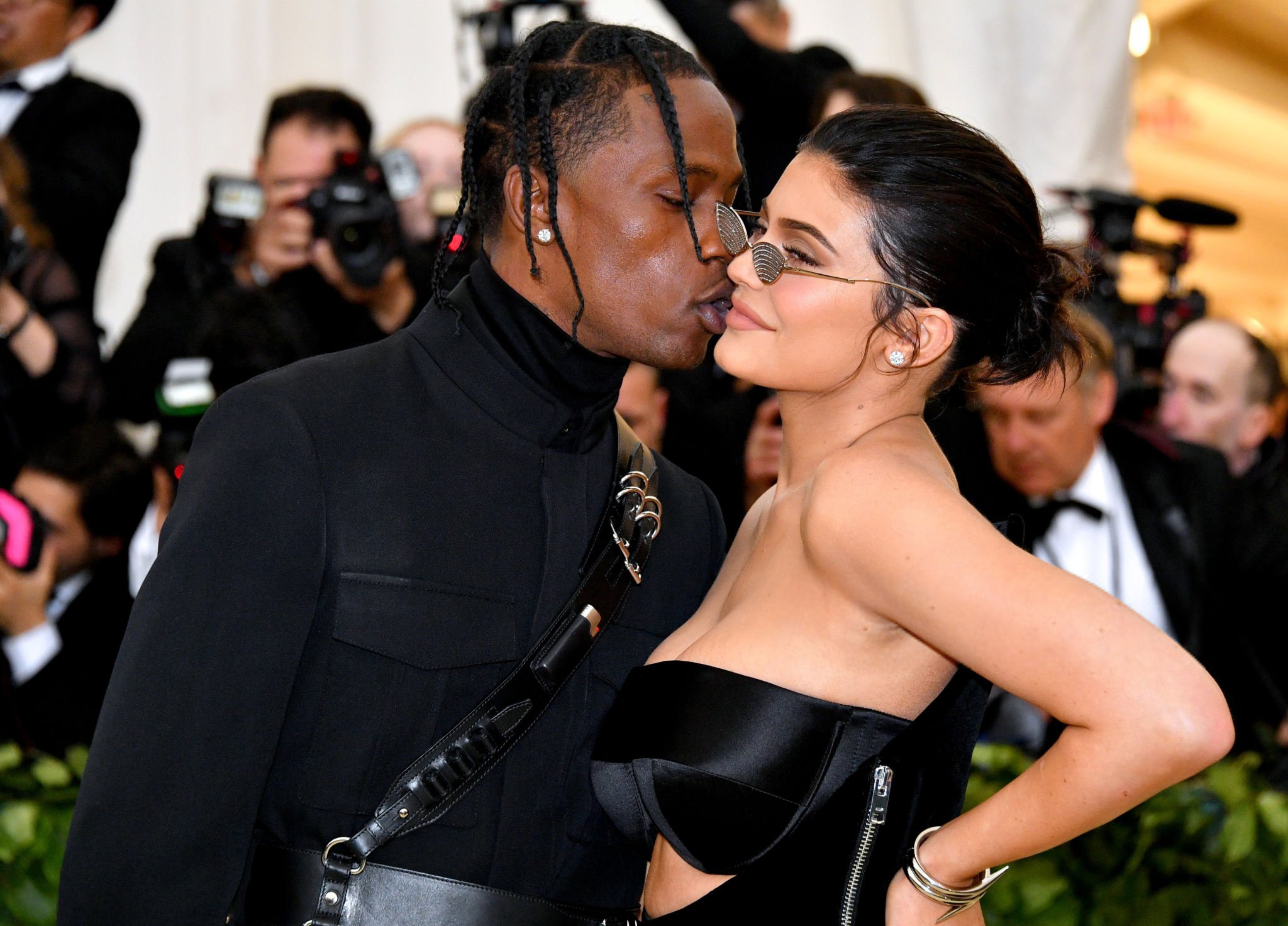 Access_Kardashian_282129.jpg