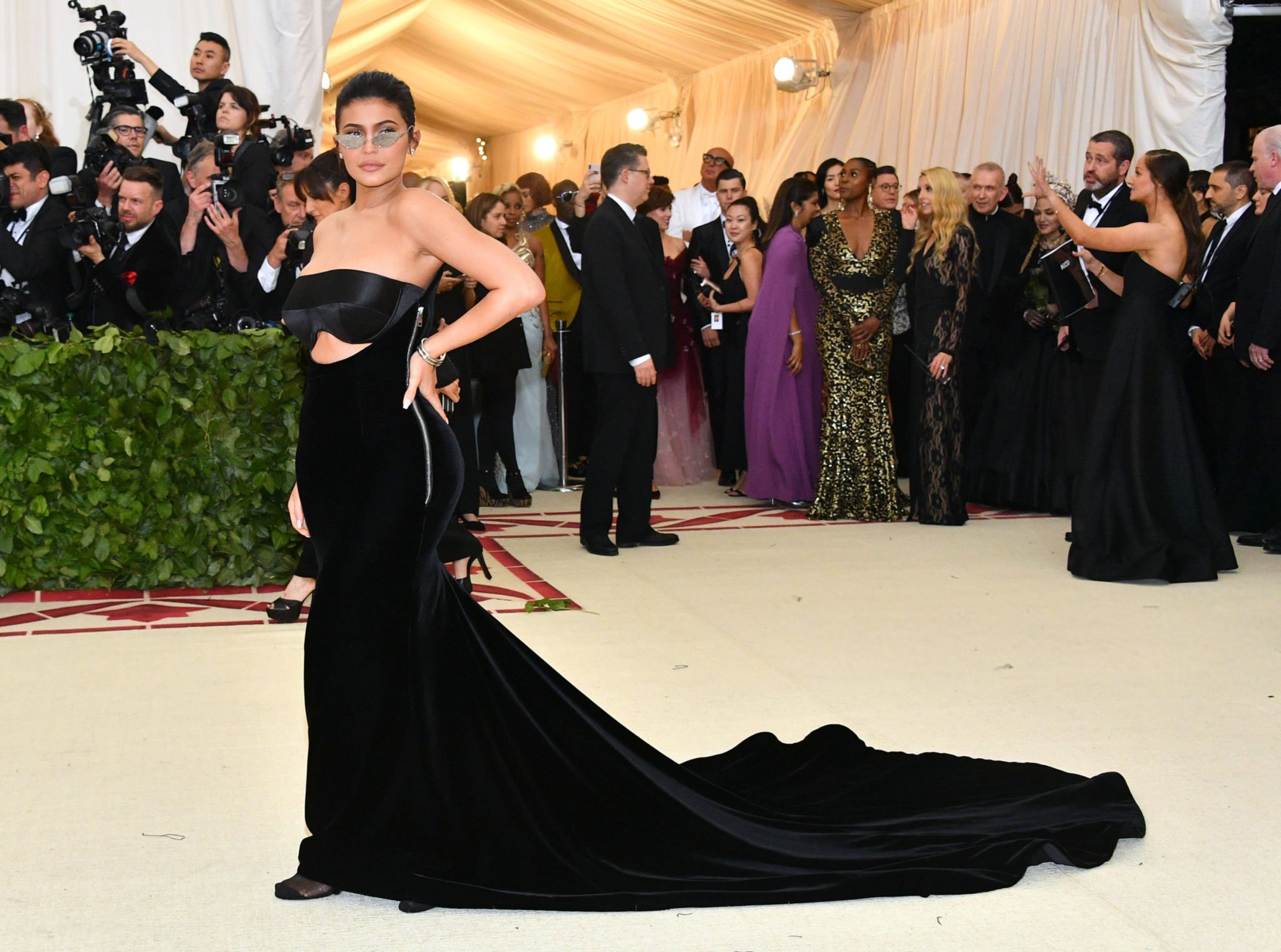 Access_Kardashian_284129.jpg