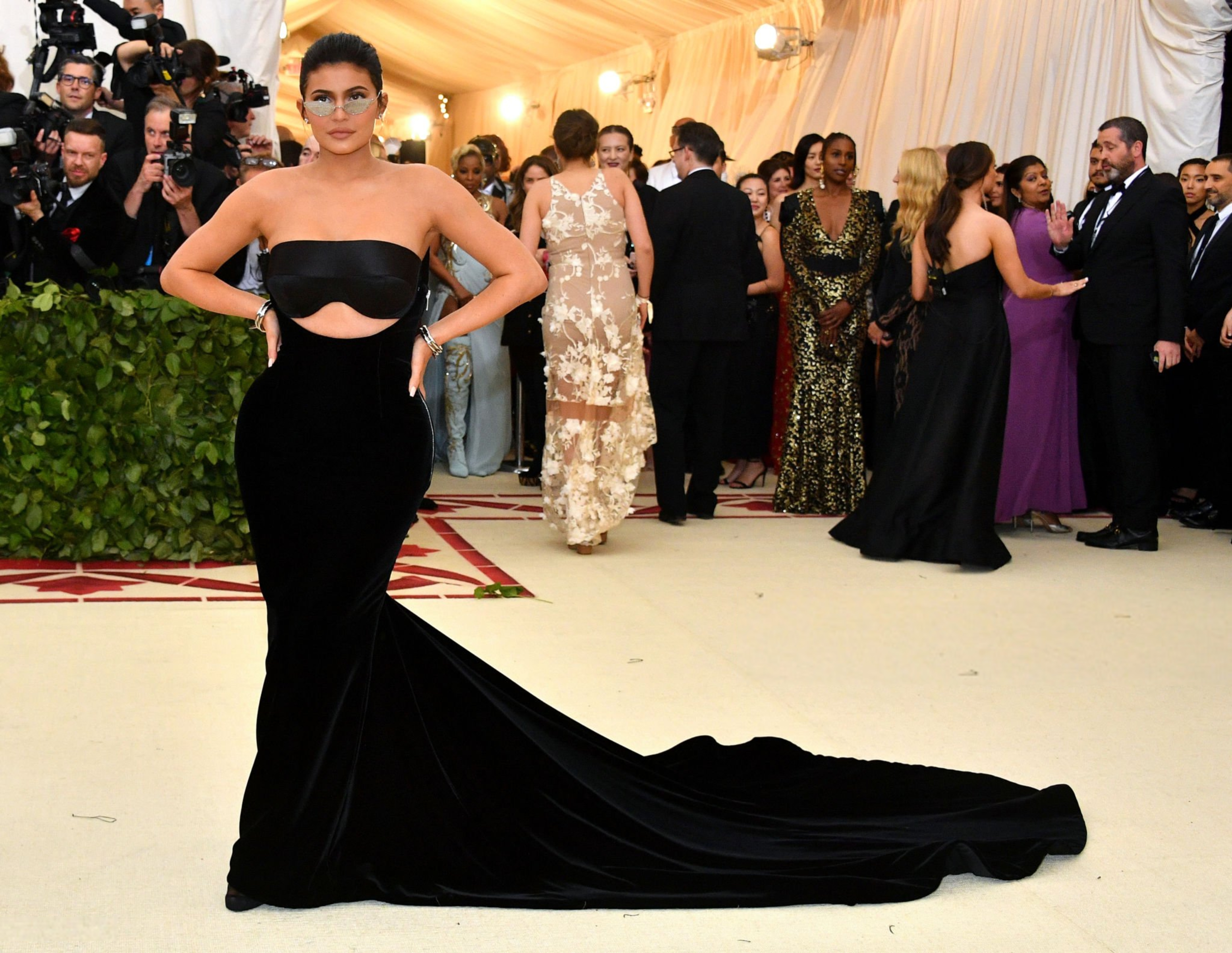 Access_Kardashian_284229.jpg