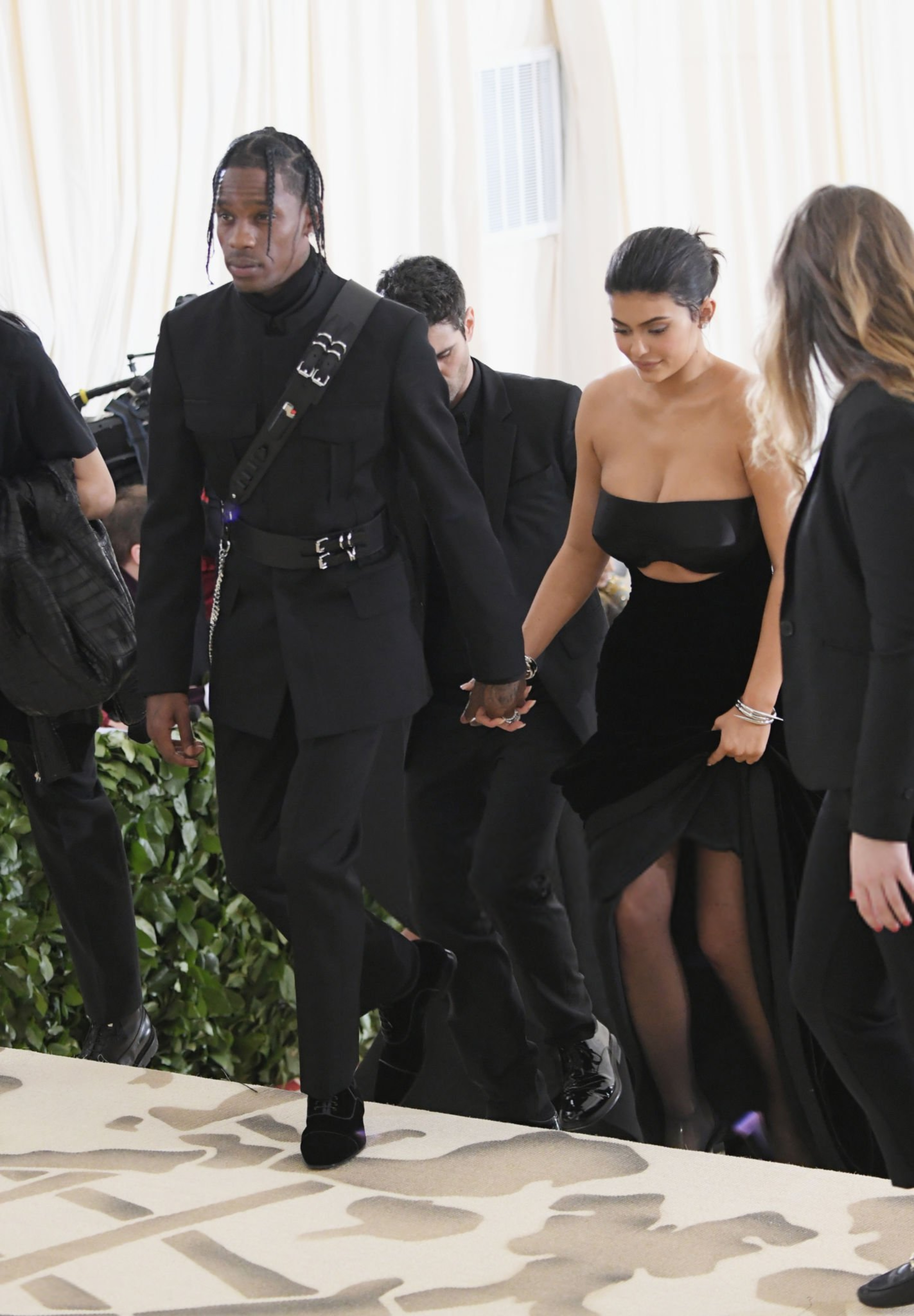 Access_Kardashian_28629.jpg