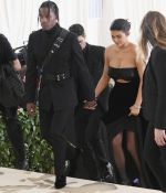 Access_Kardashian_05.jpg