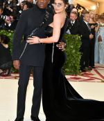 Access_Kardashian_282029.jpg
