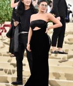 Access_Kardashian_284029.jpg