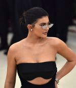 Access_Kardashian_284329.jpg