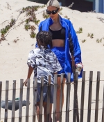 Access_Kardashian_031.jpg