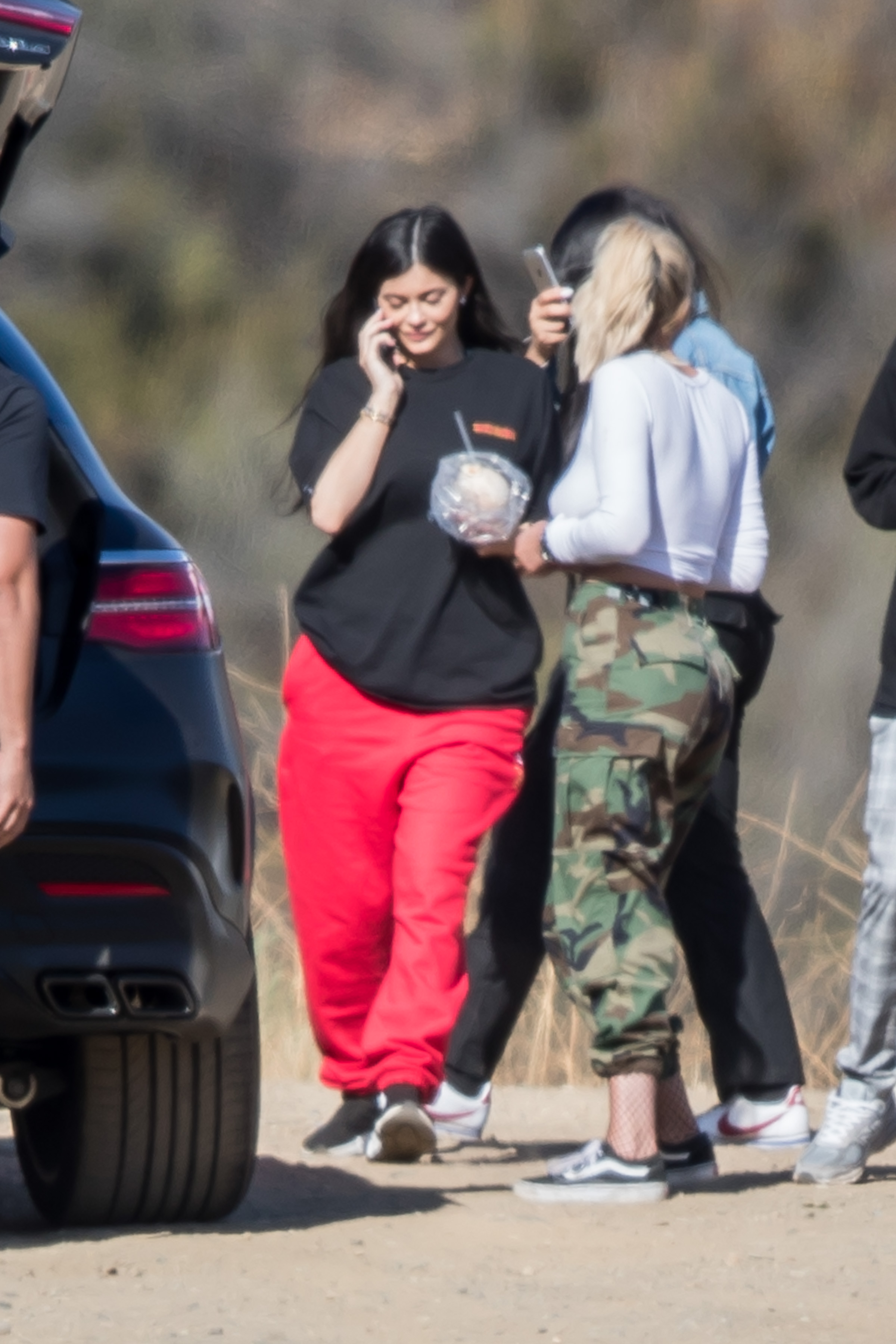 Access_Kardashian_01.jpg