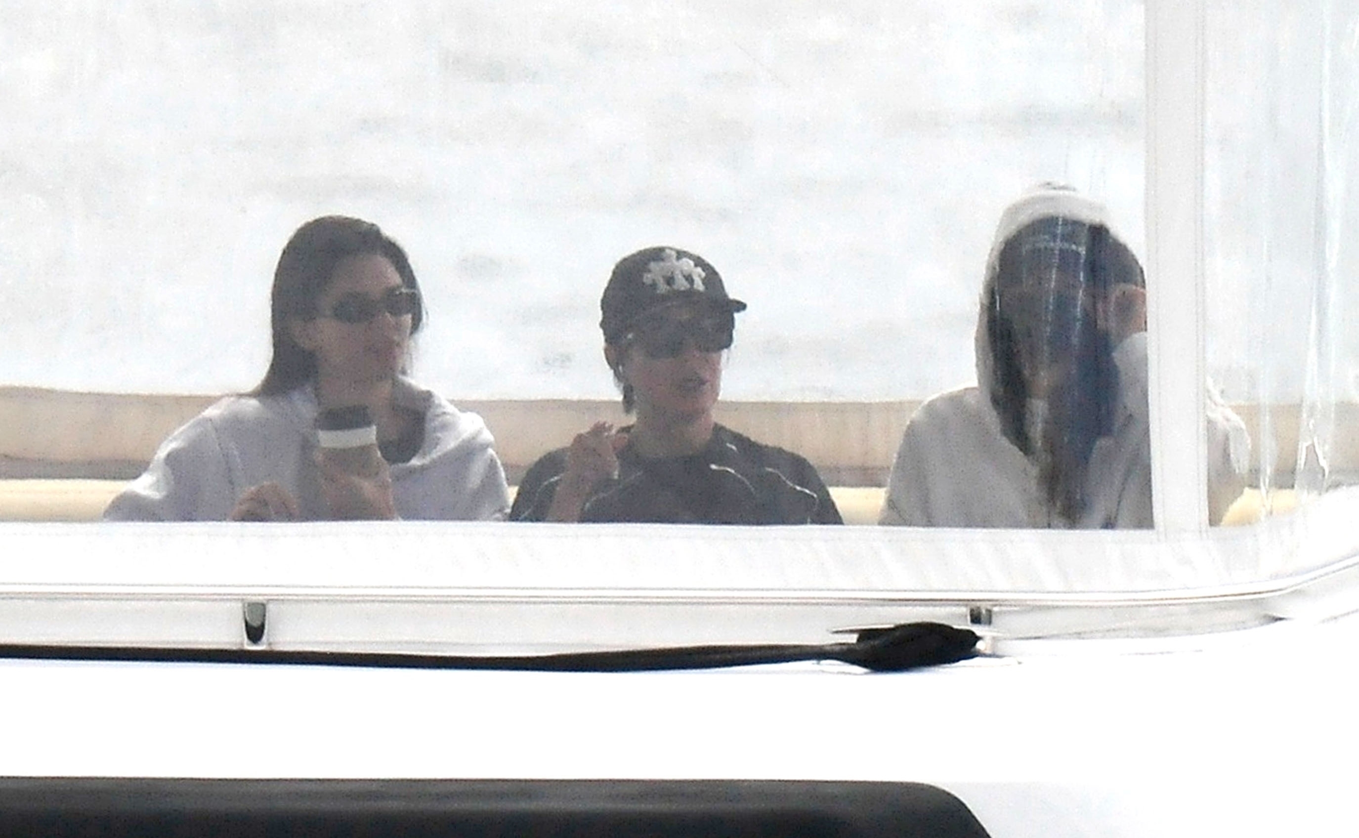 Access_Kardashian_28129.jpg