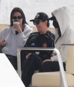 Access_Kardashian_282829.jpg