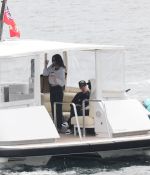 Access_Kardashian_282929.jpg
