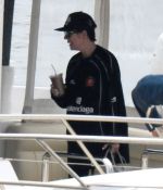 Access_Kardashian_283629.jpg