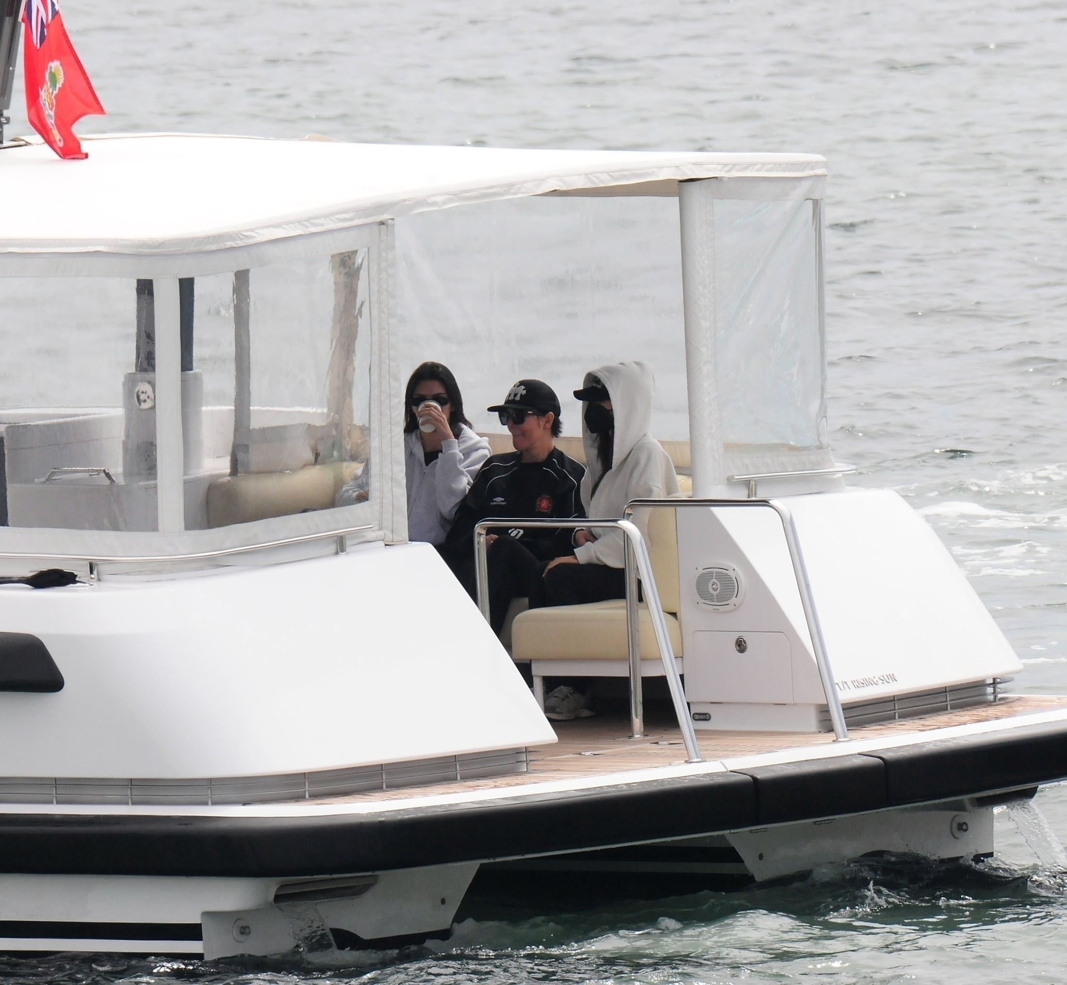 Access_Kardashian_281429.jpg