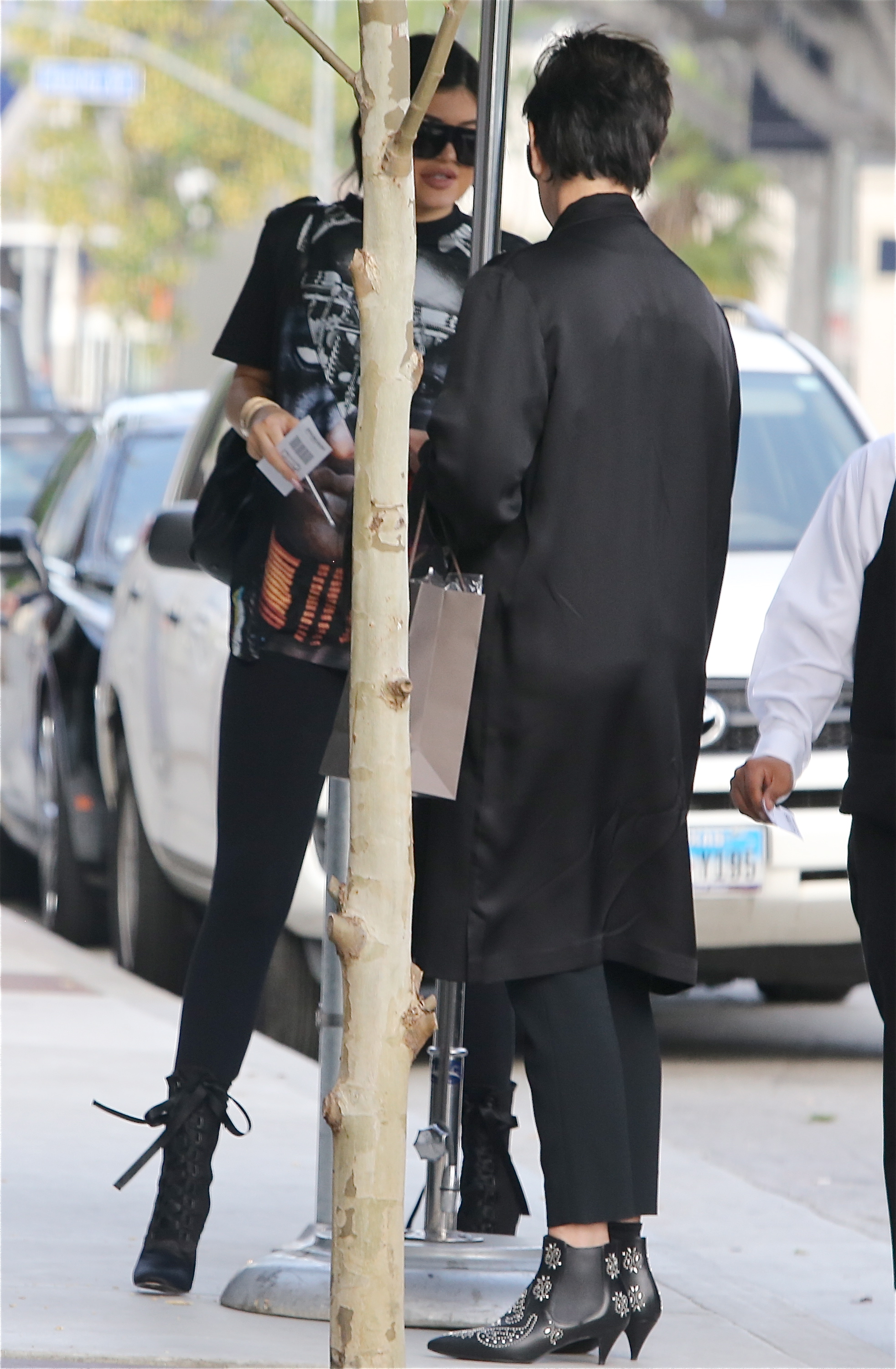 Access_Kardashian_01.jpeg
