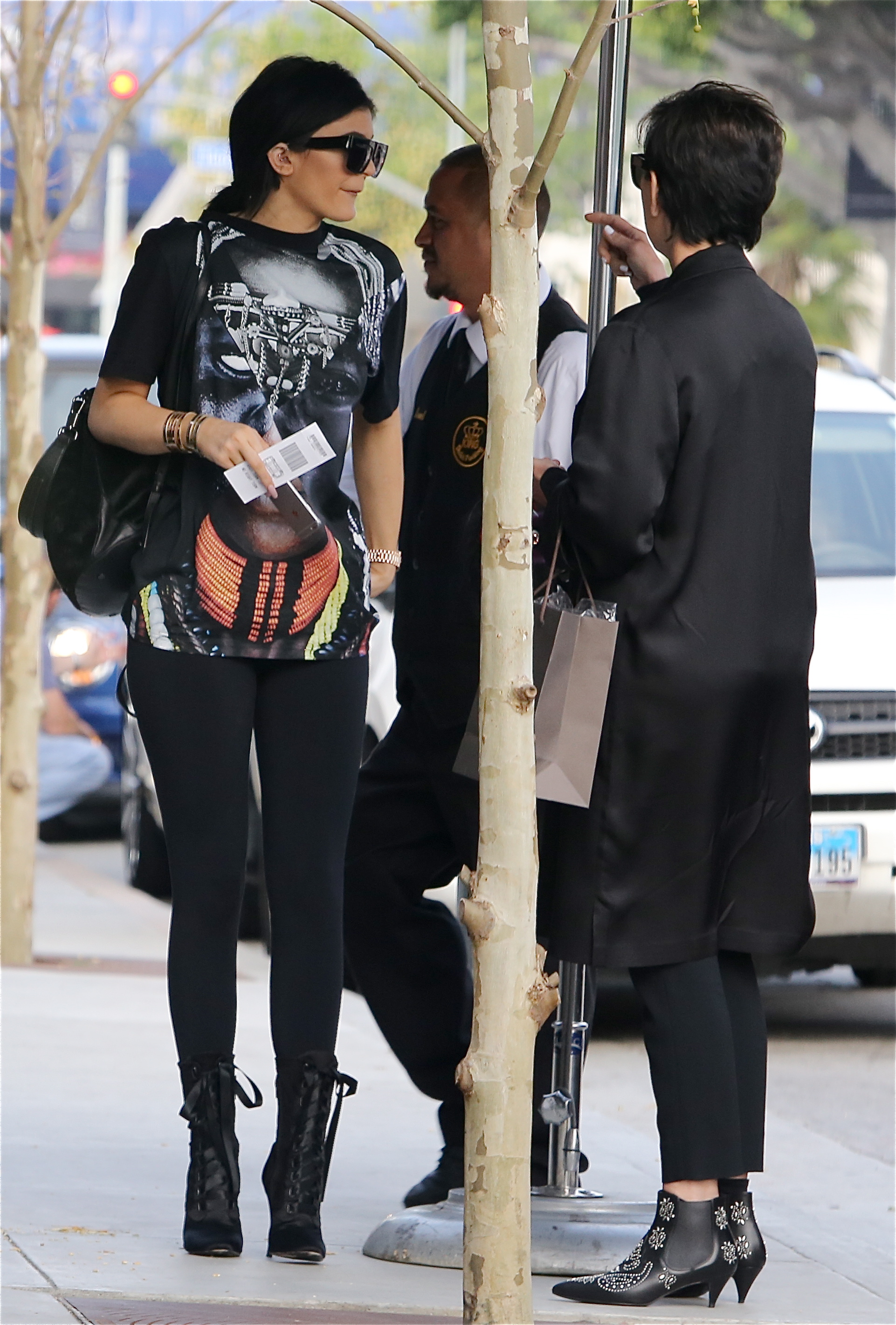 Access_Kardashian_07.jpeg