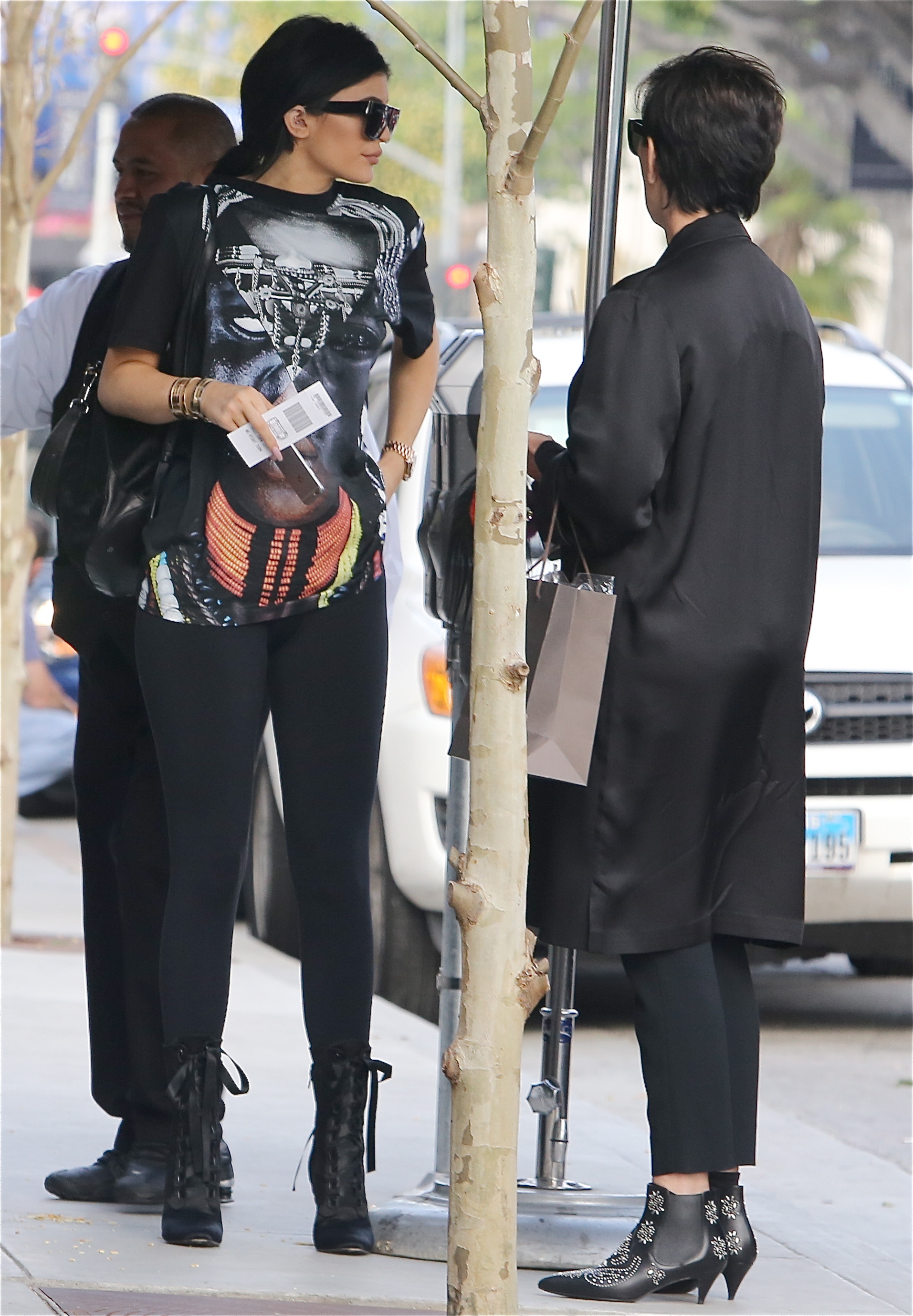 Access_Kardashian_09.jpeg