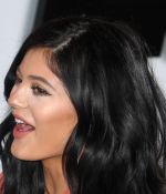 Access_Kardashian_02.jpg
