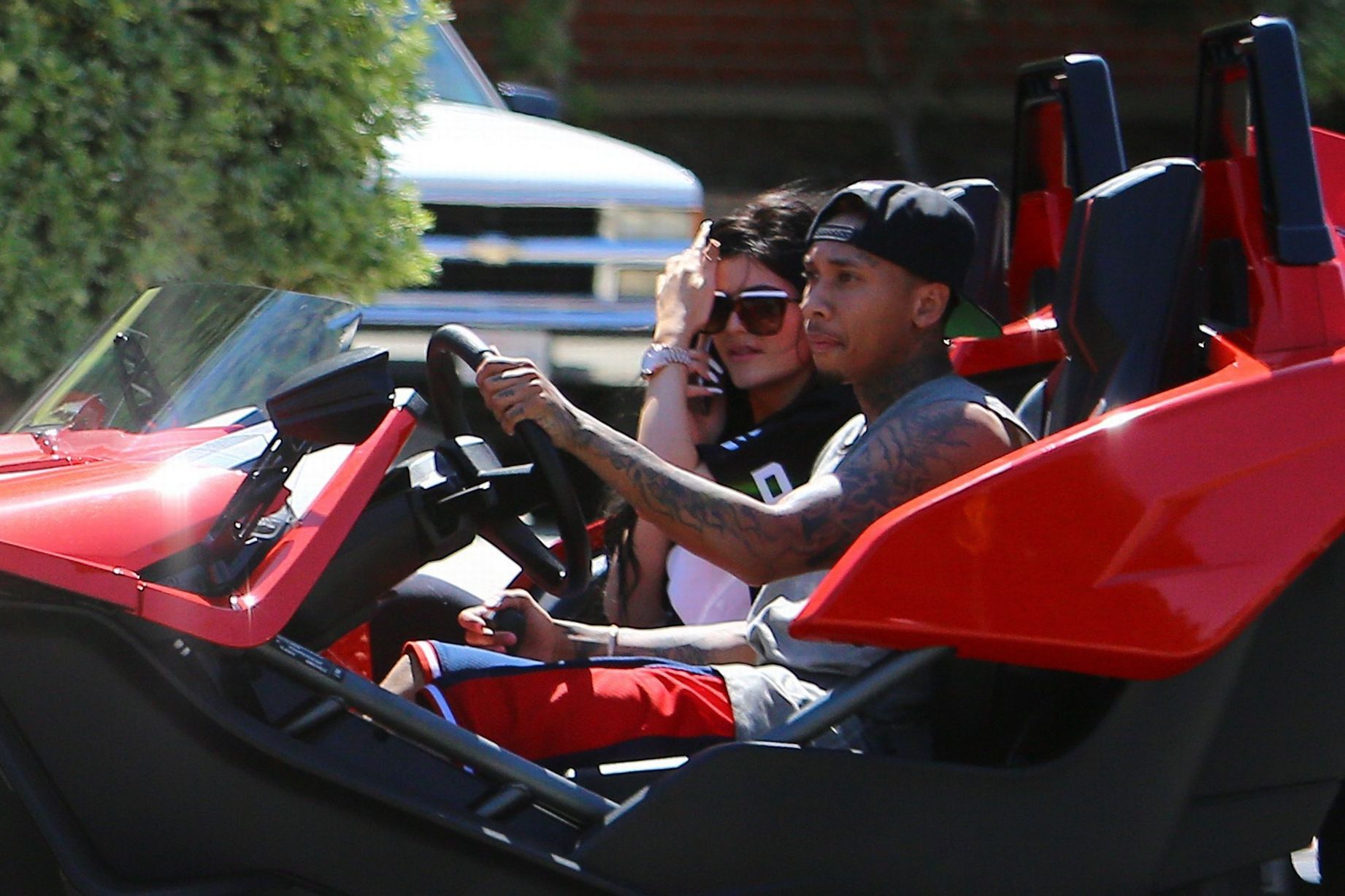Access_Kardashian_03.jpg