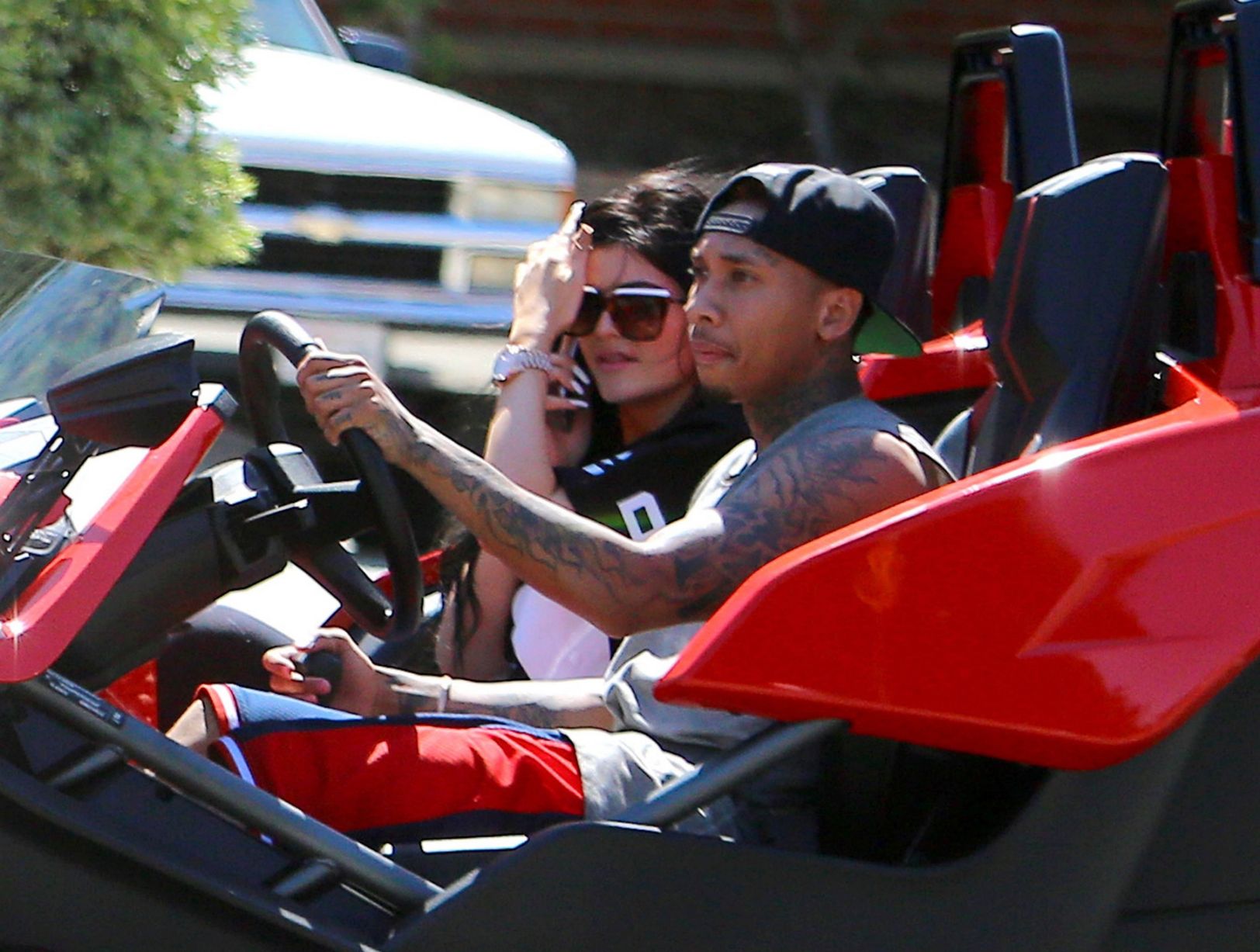 Access_Kardashian_04.jpg