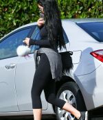 Access_Kardashian_03.jpg