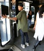 Access_Kardashian_04.jpg