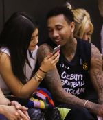 Access_Kardashian_011.jpg