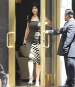 Access_Kardashian_03.jpg