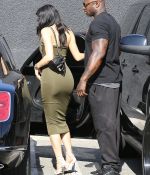 Access_Kardashian_05.jpg