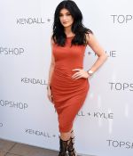 Access_Kardashian_04.jpg