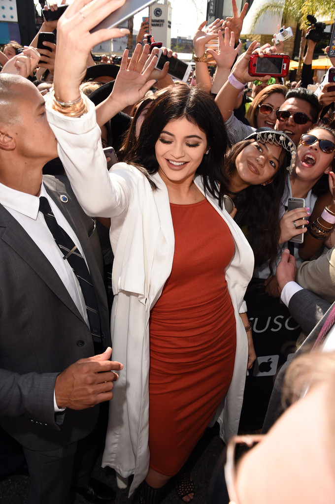 Access_Kardashian_04.jpg