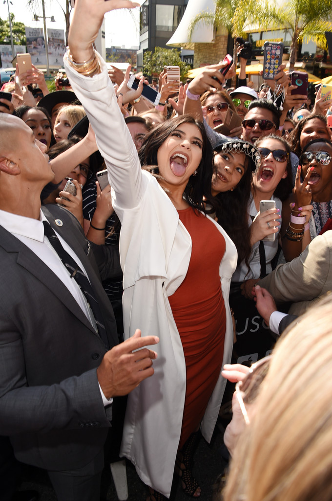 Access_Kardashian_07.jpg