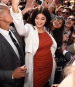 Access_Kardashian_04.jpg