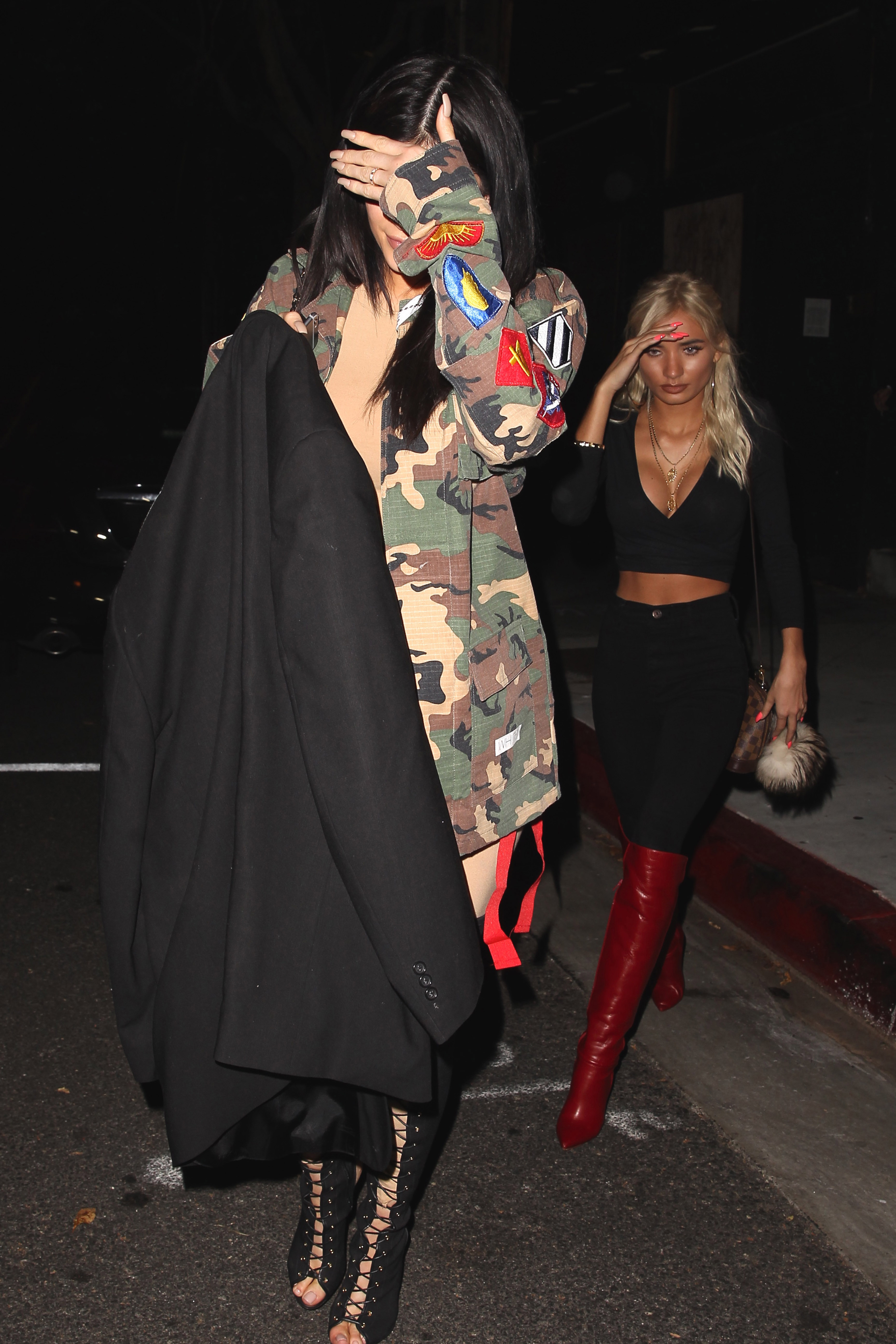 Access_Kardashian_02.jpg