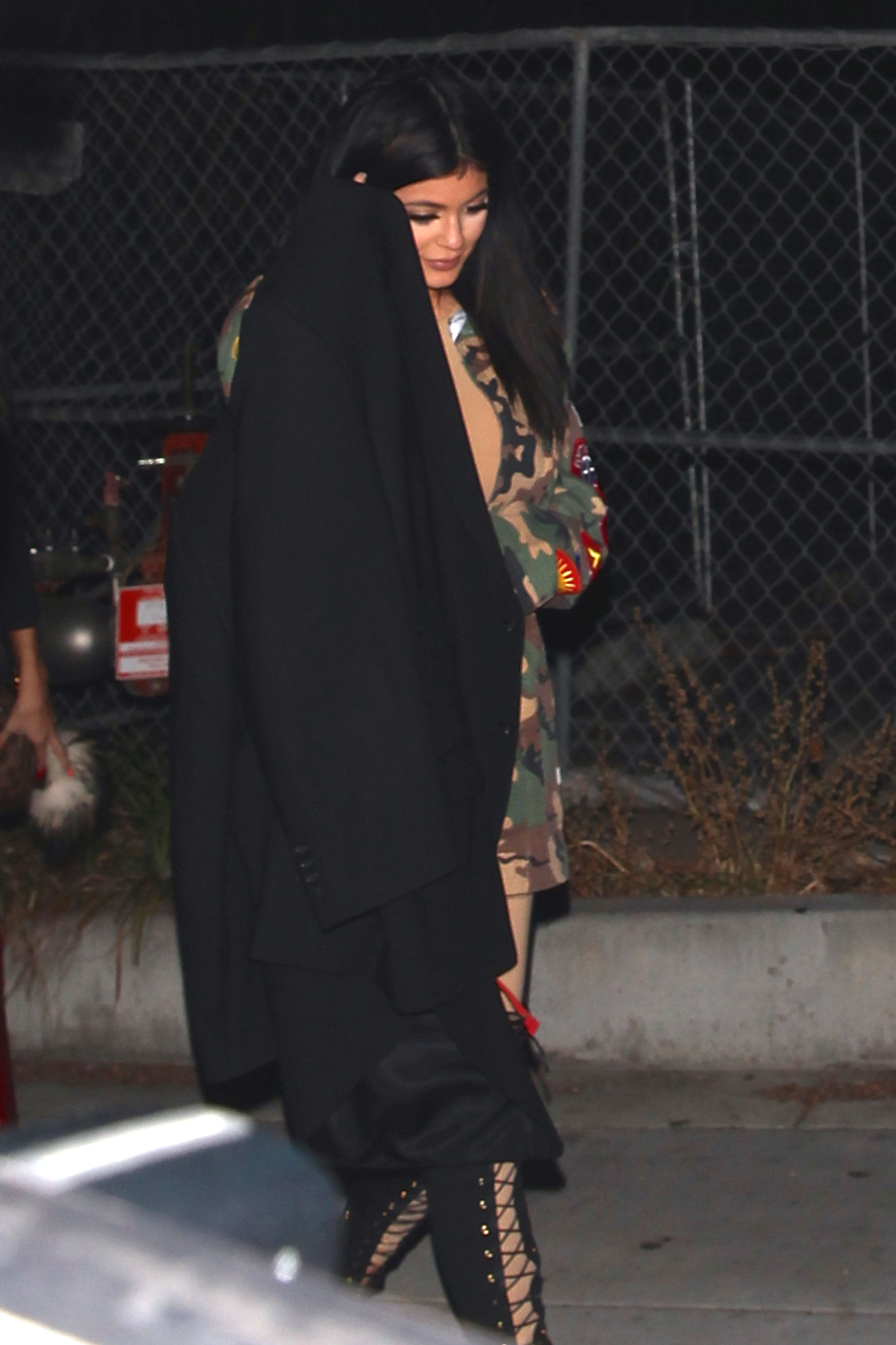 Access_Kardashian_03.jpg