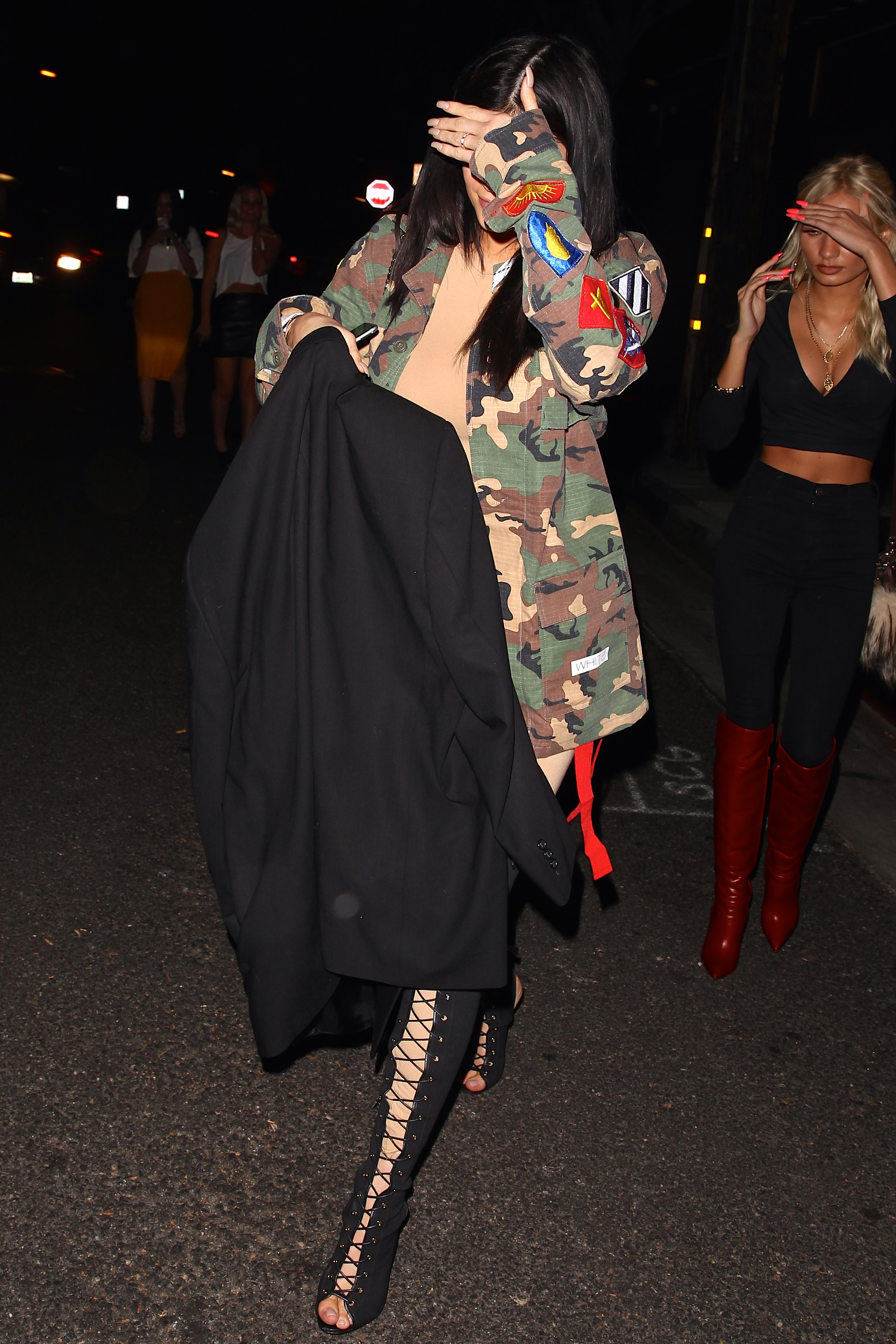 Access_Kardashian_07.jpg
