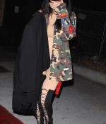 Access_Kardashian_04.jpg