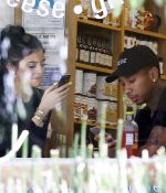 Access_Kardashian_01.jpg