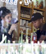 Access_Kardashian_02.jpg