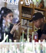 Access_Kardashian_03.jpg