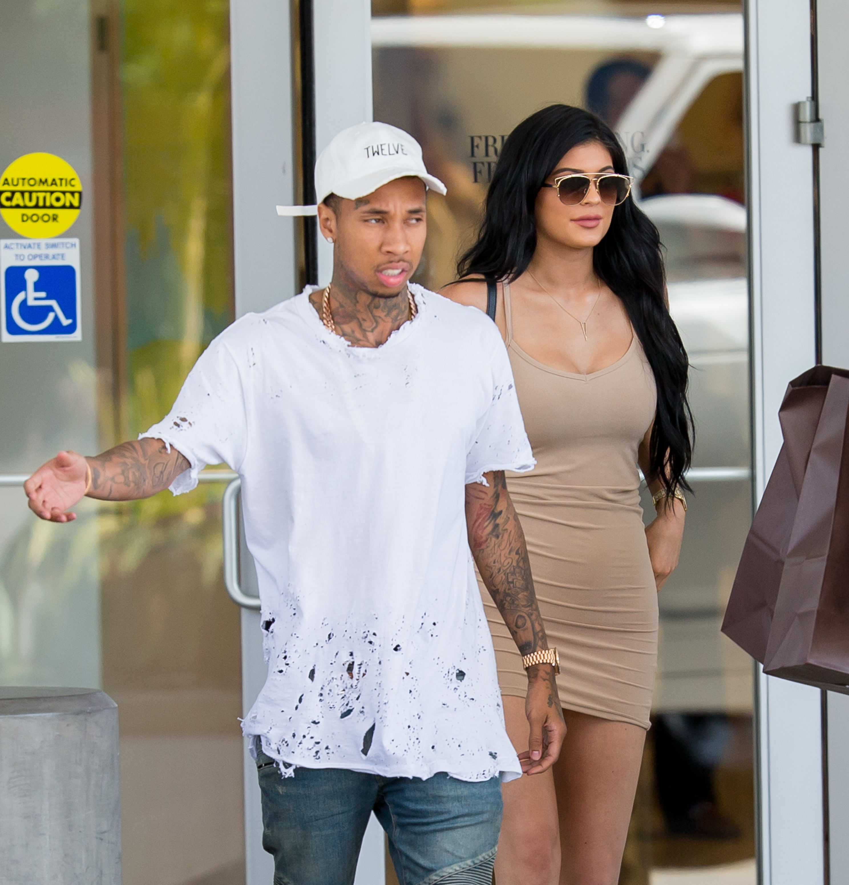 Access_Kardashian_06.jpg